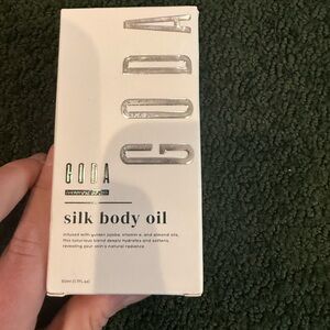 Silk Body Oil - Silver and White